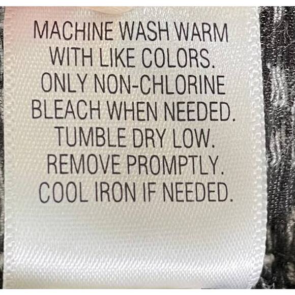 APT. 9 Women's Long Sleeve Animal Print Pullover Sweater Sz Large Mob Wife Cozy - Picture 8 of 8